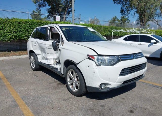 2014 MITSUBISHI Outlander