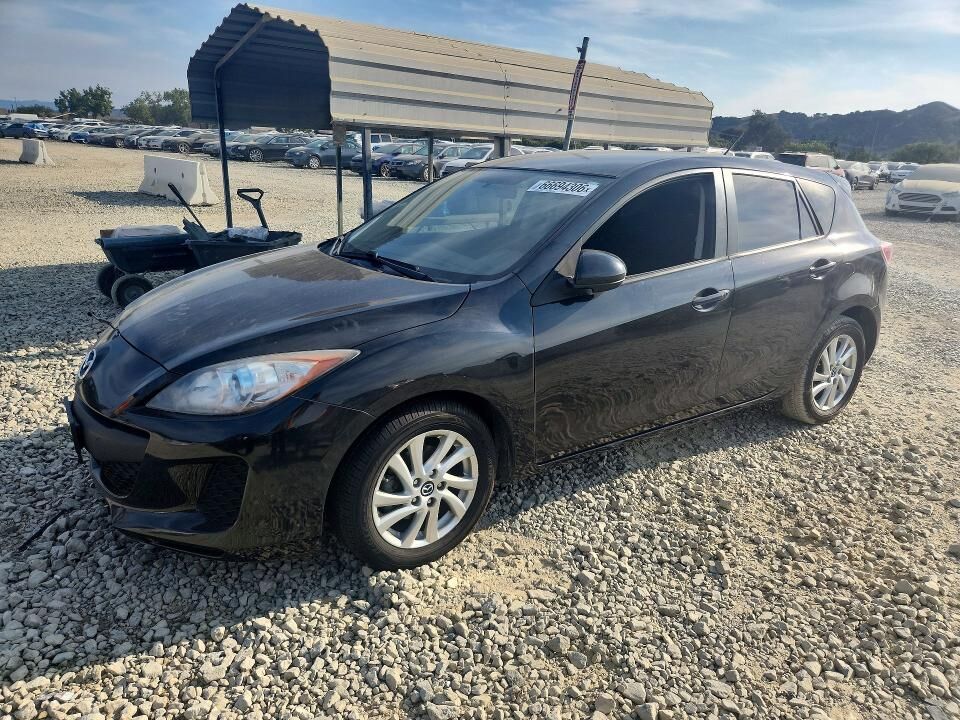 2013 MAZDA Mazda3