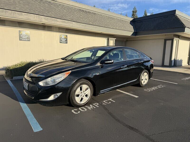 2011 HYUNDAI Sonata