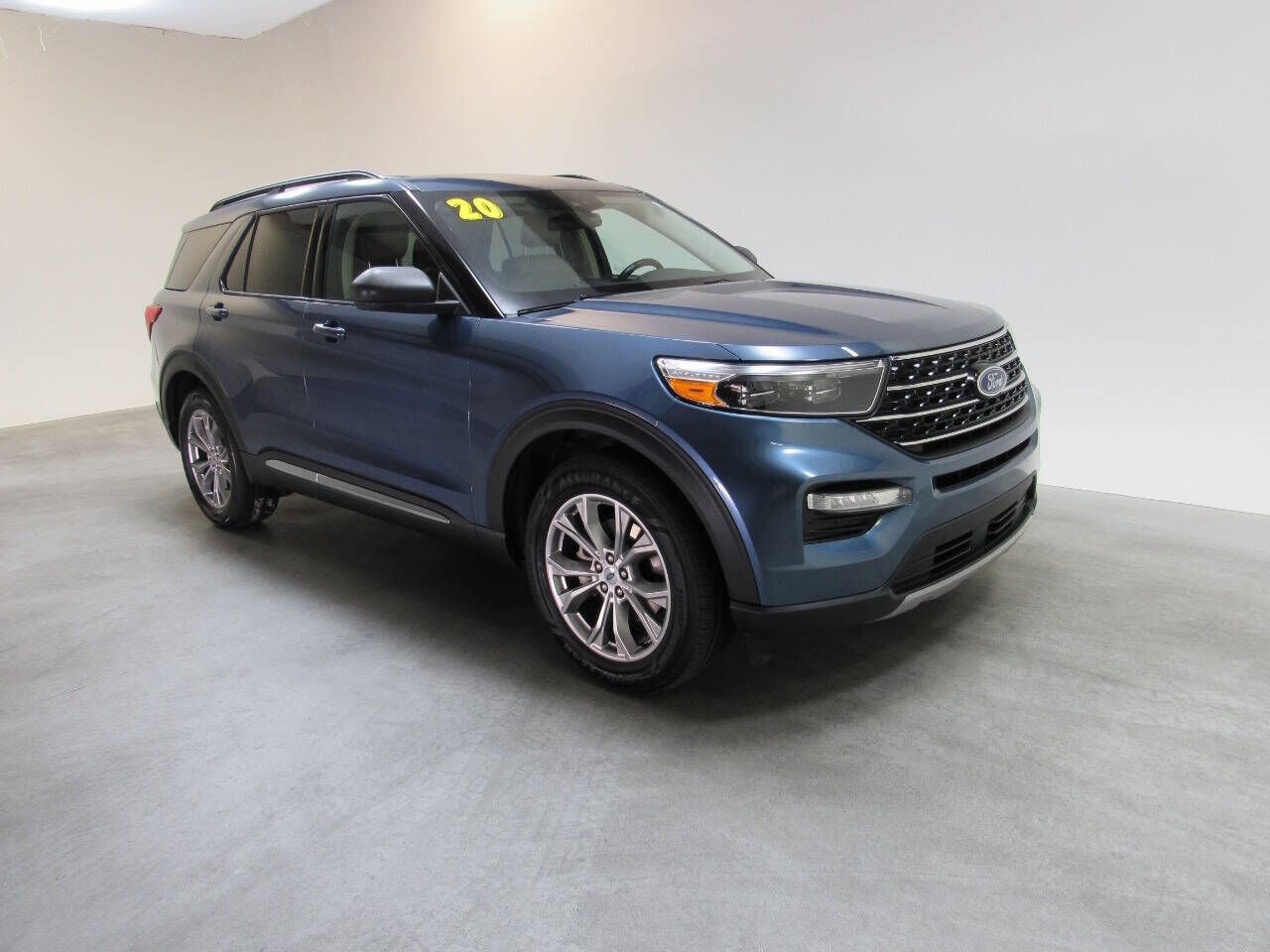 2020 FORD Explorer