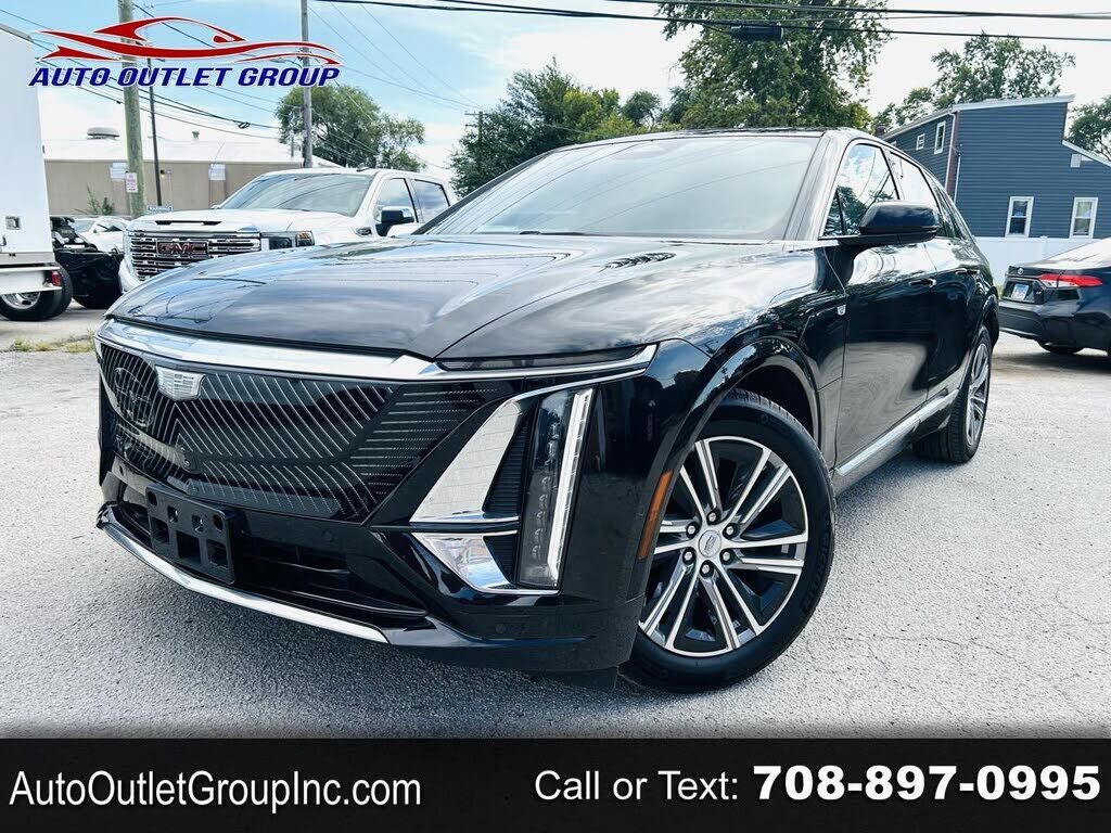2024 CADILLAC Lyriq