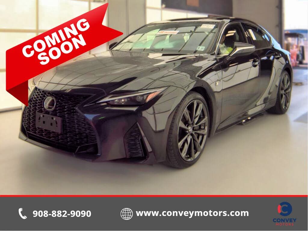 2022 LEXUS IS