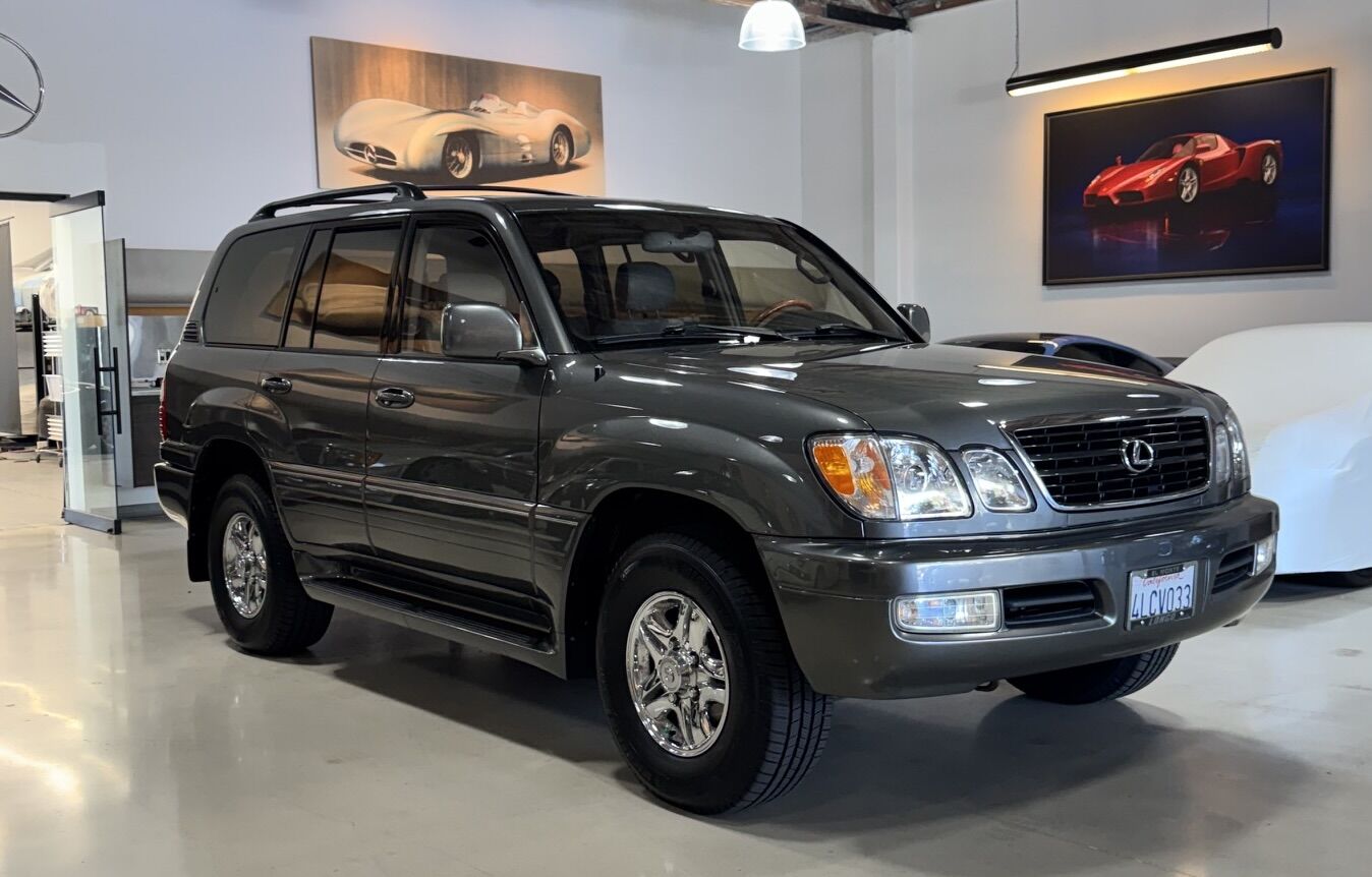 2000 Lexus LX