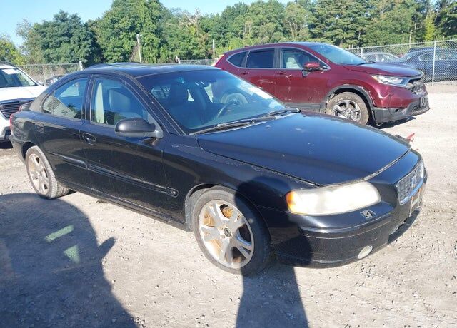 2005 VOLVO S60