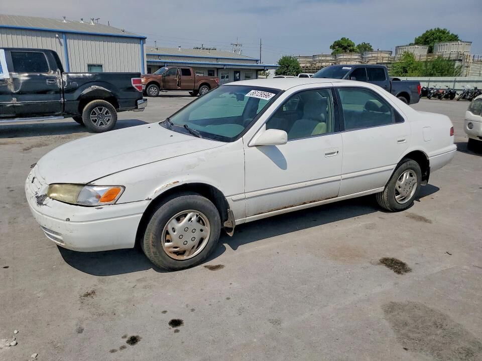 1999 TOYOTA Camry