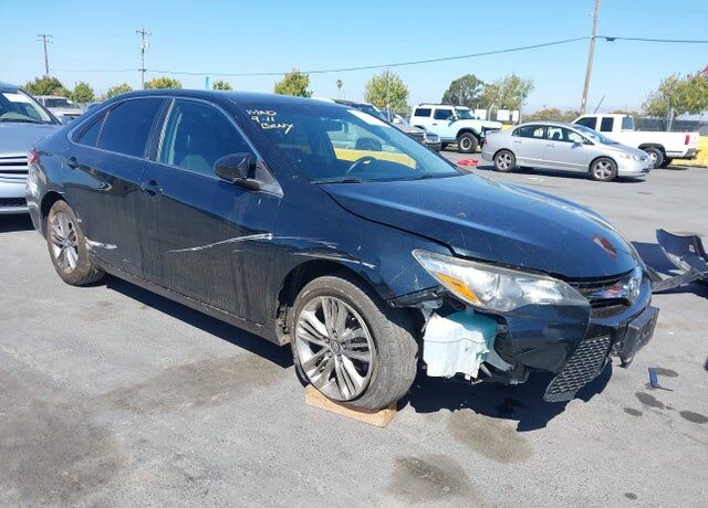 2017 TOYOTA Camry