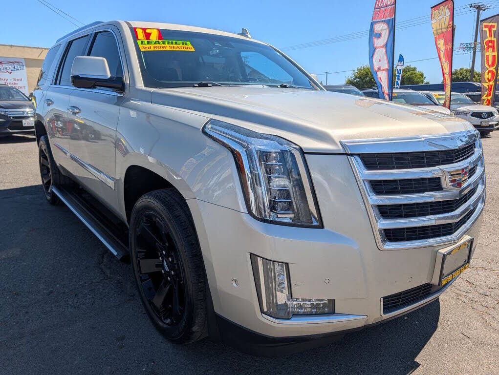 2017 CADILLAC Escalade