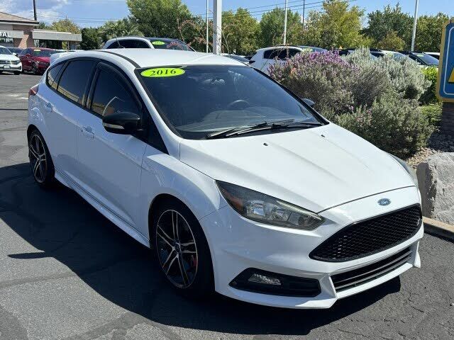 2016 FORD Focus