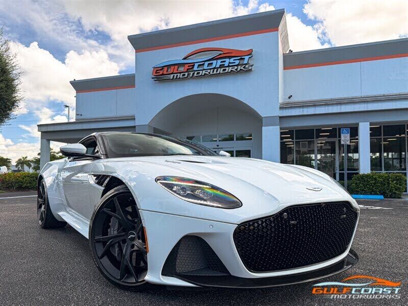 2019 ASTON MARTIN DBS