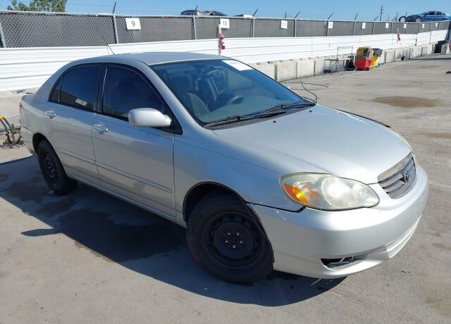 2004 TOYOTA Corolla