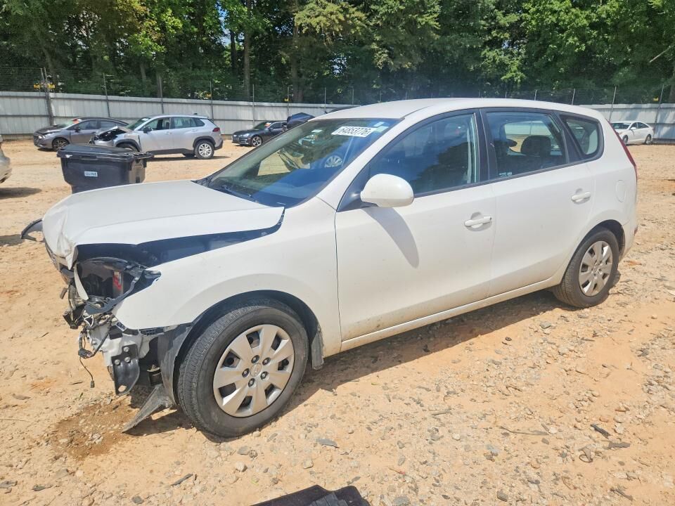 2011 HYUNDAI Elantra