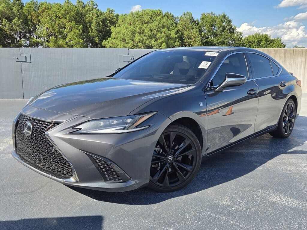 2022 LEXUS ES