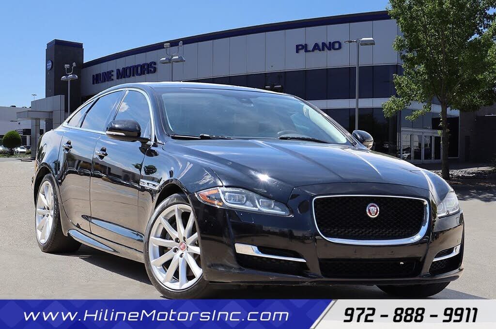 2016 JAGUAR XJ