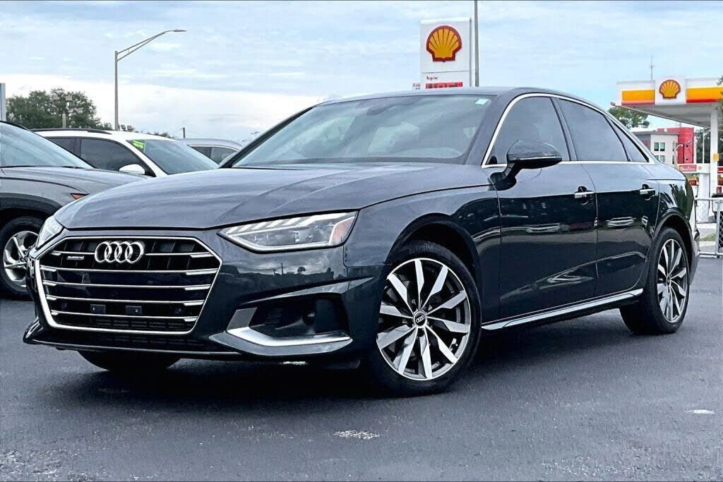 2022 AUDI A4