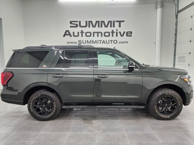 2022 FORD Expedition