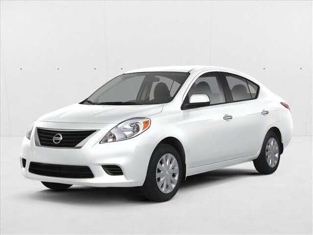 2013 NISSAN Versa