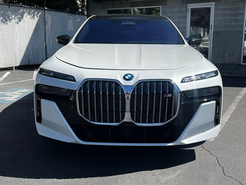 2024 BMW i7