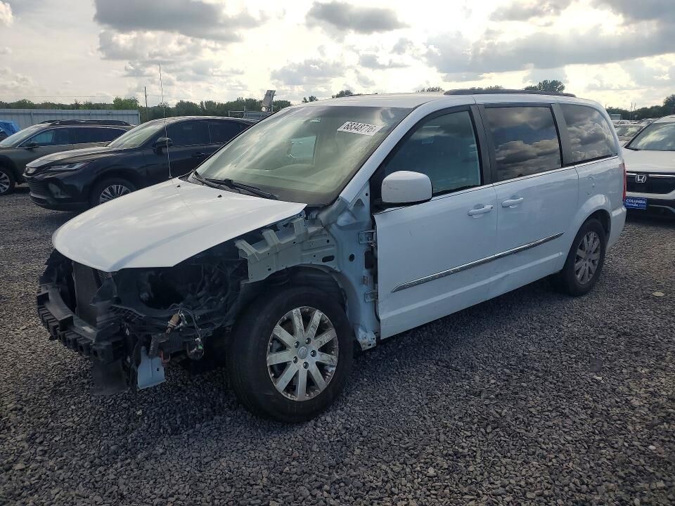 2015 CHRYSLER Town and Country