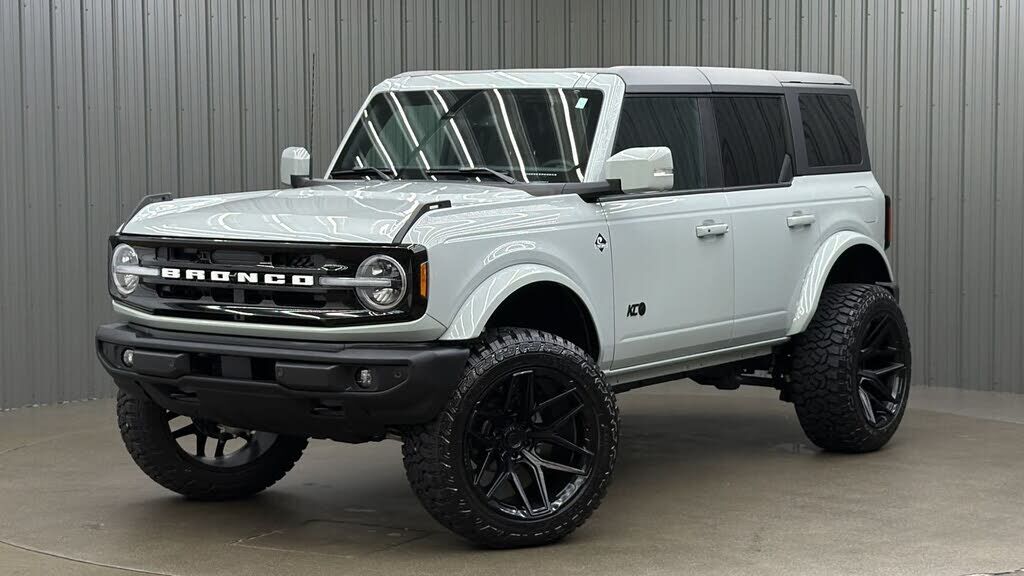 2024 FORD Bronco