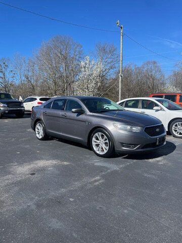 2013 FORD Taurus