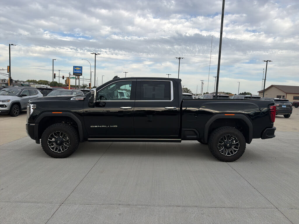 2026 GMC Sierra HD