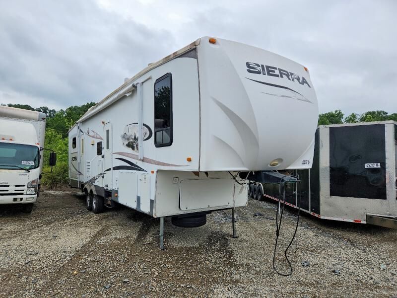 2011 FOREST RIVER Sierra Towables