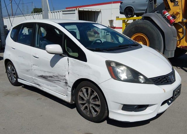 2012 HONDA Fit