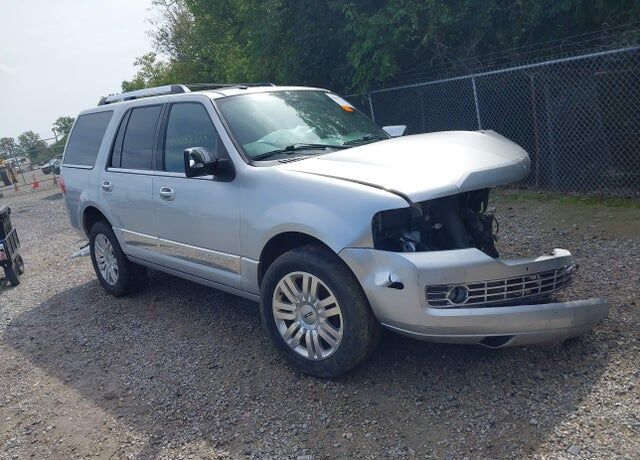2014 LINCOLN Navigator