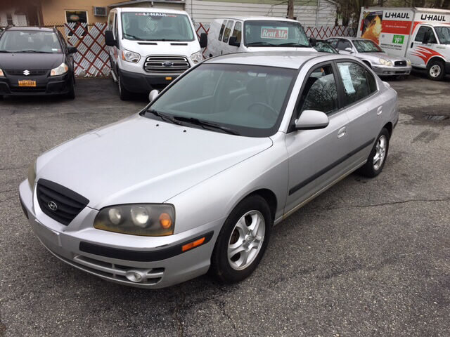 2004 HYUNDAI Elantra