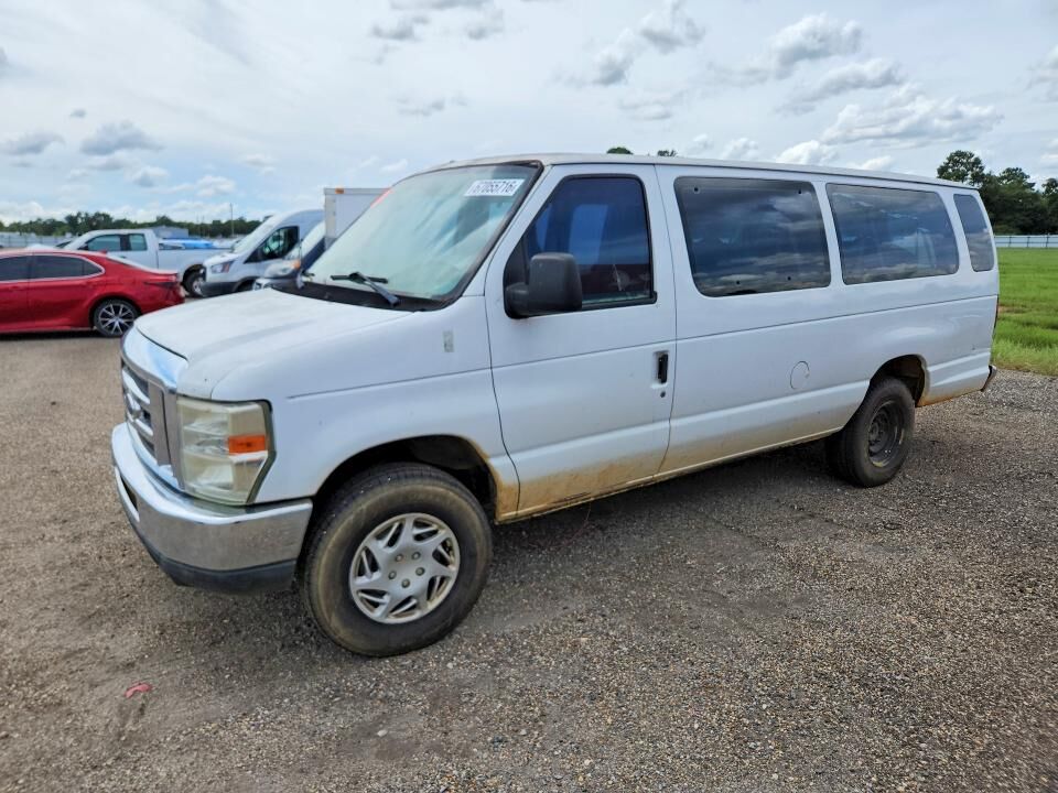2013 FORD E-350