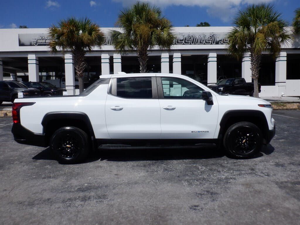 2024 CHEVROLET Silverado EV