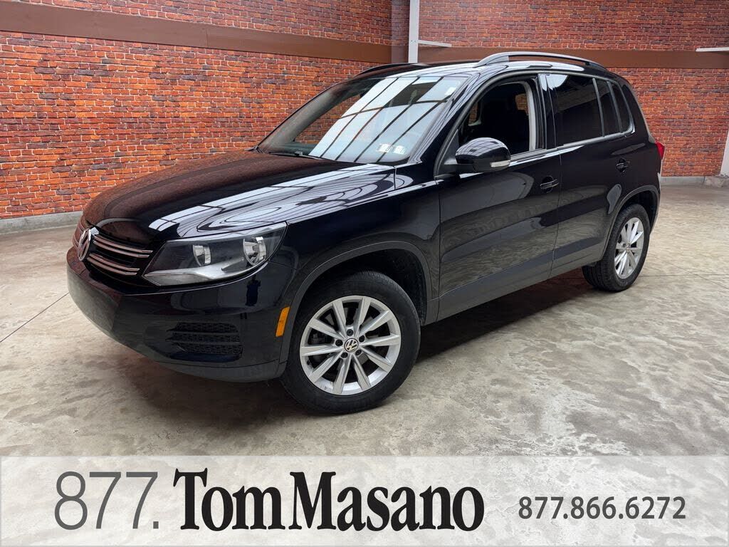 2017 VOLKSWAGEN Tiguan
