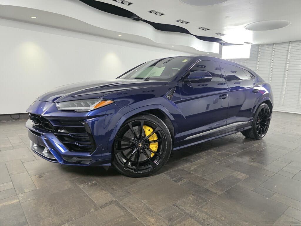 2020 LAMBORGHINI URUS