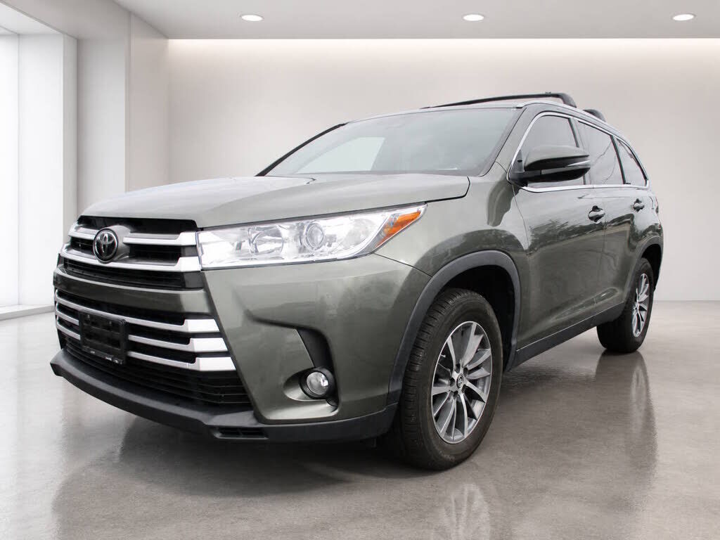2019 TOYOTA Highlander