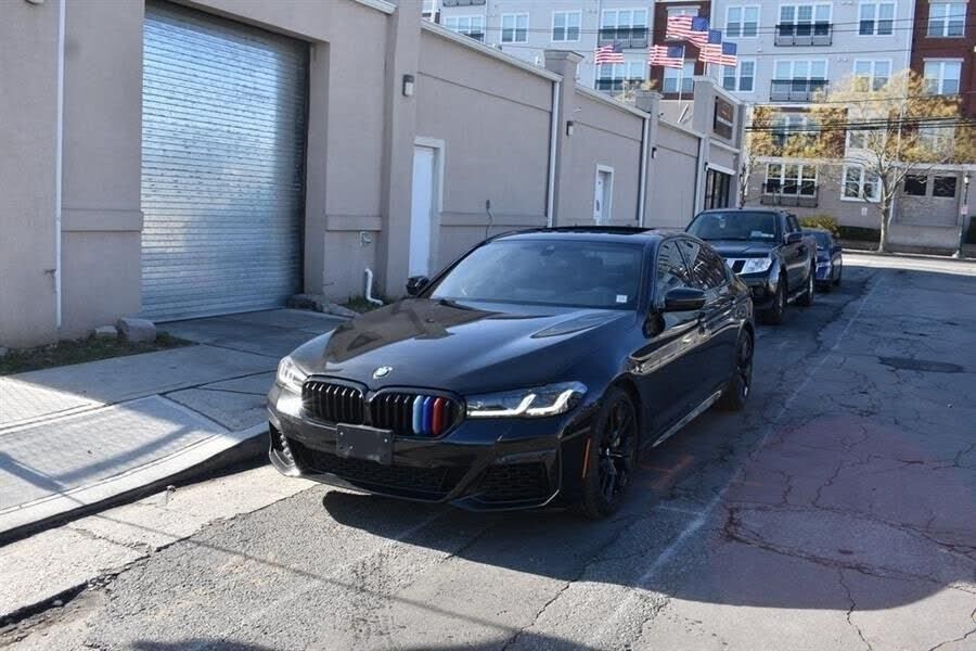 2021 BMW 530i