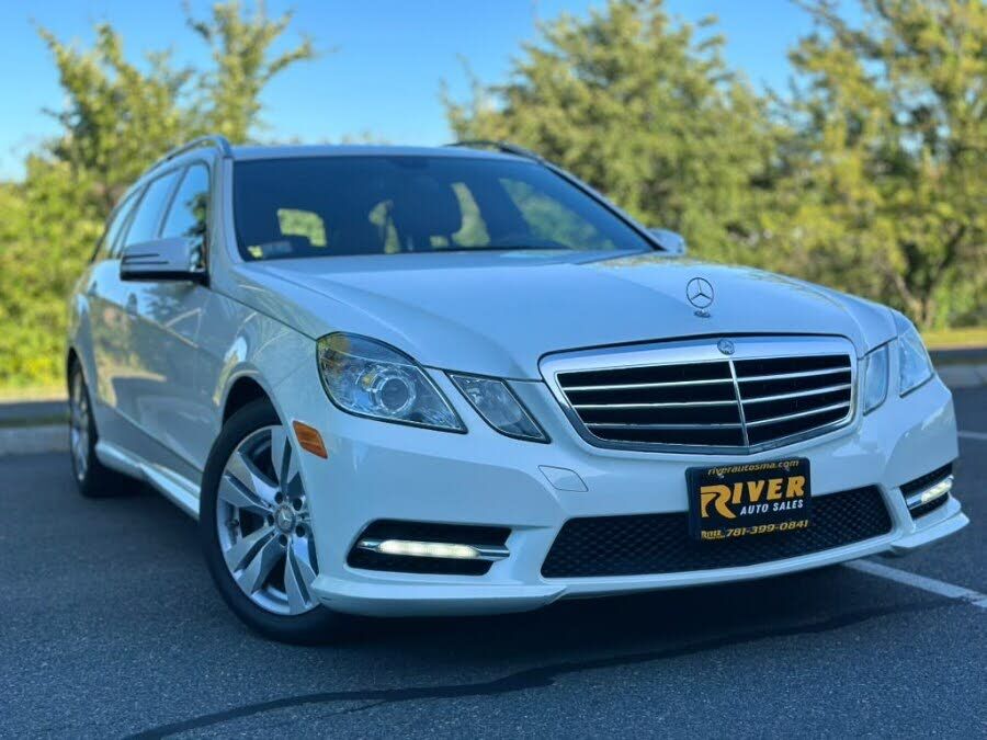 2013 MERCEDES-BENZ E-Class