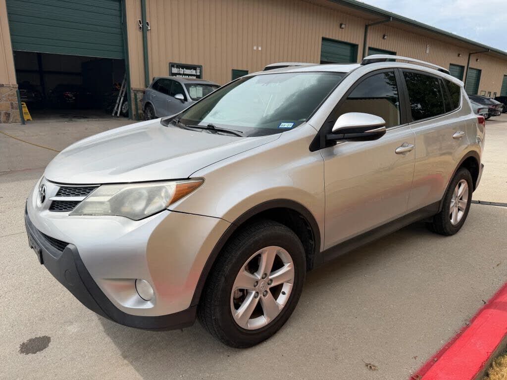 2014 TOYOTA RAV4