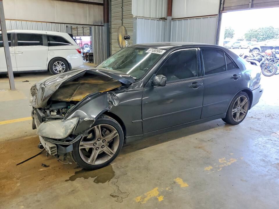 2001 LEXUS IS