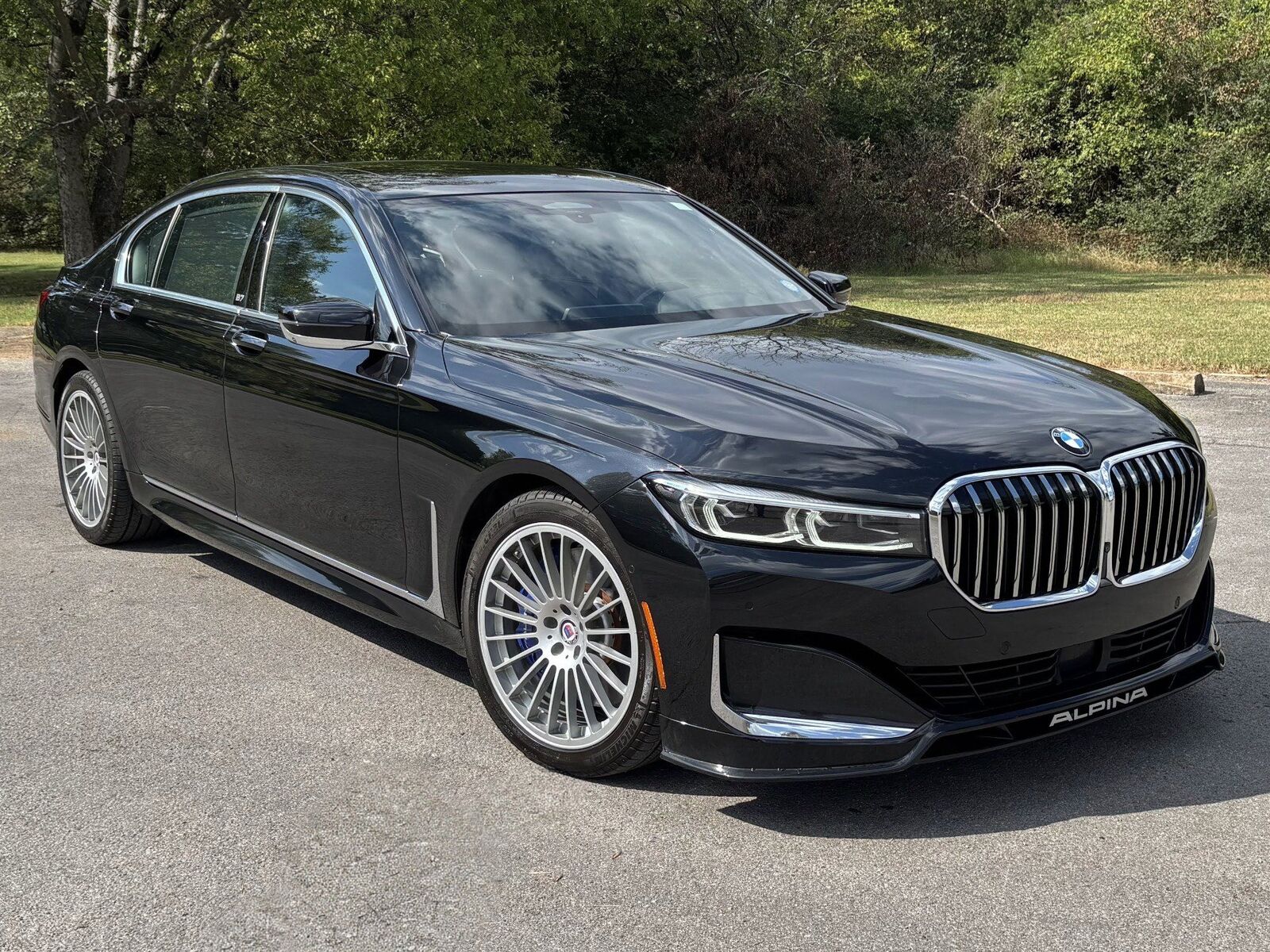 2022 BMW B7