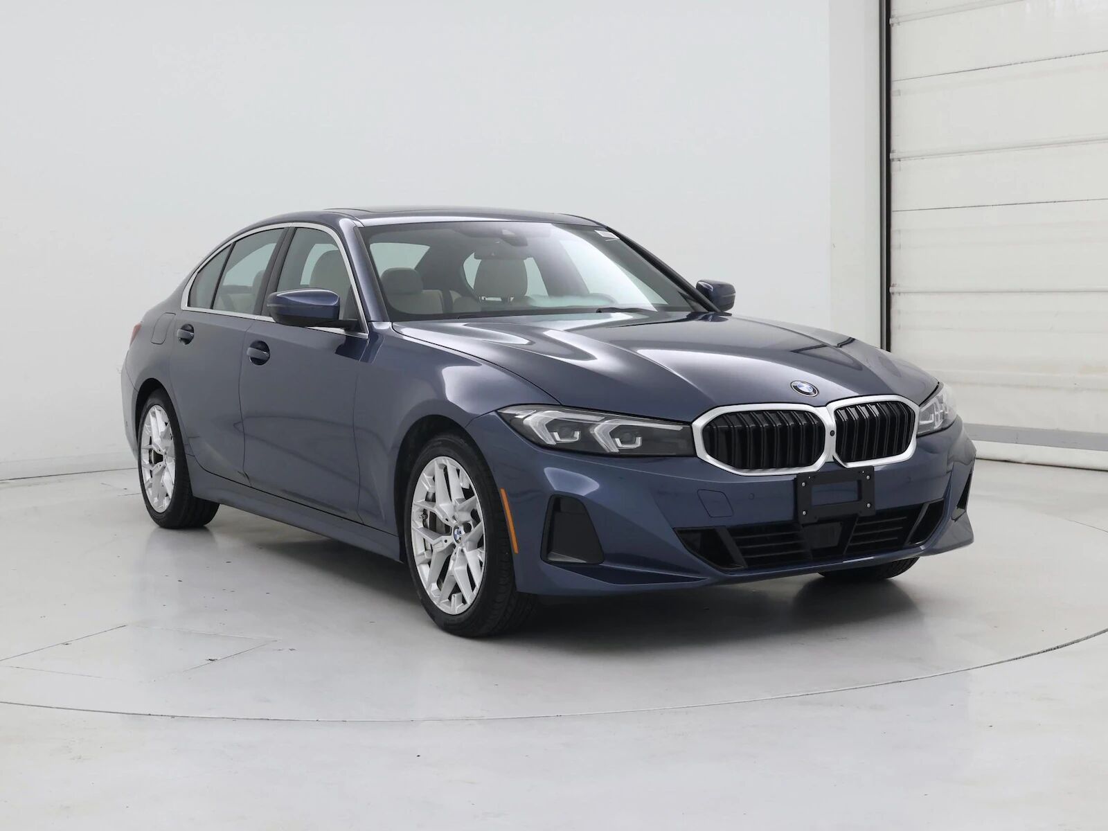 2025 BMW 330i
