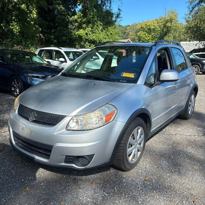 2011 SUZUKI SX4