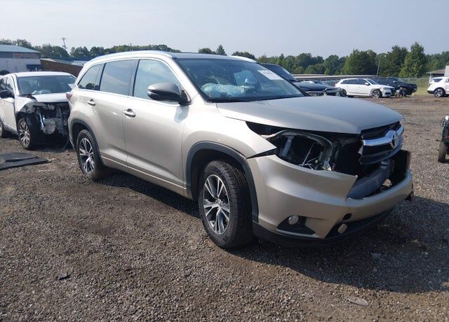 2016 TOYOTA Highlander