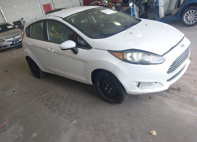 2016 FORD Fiesta