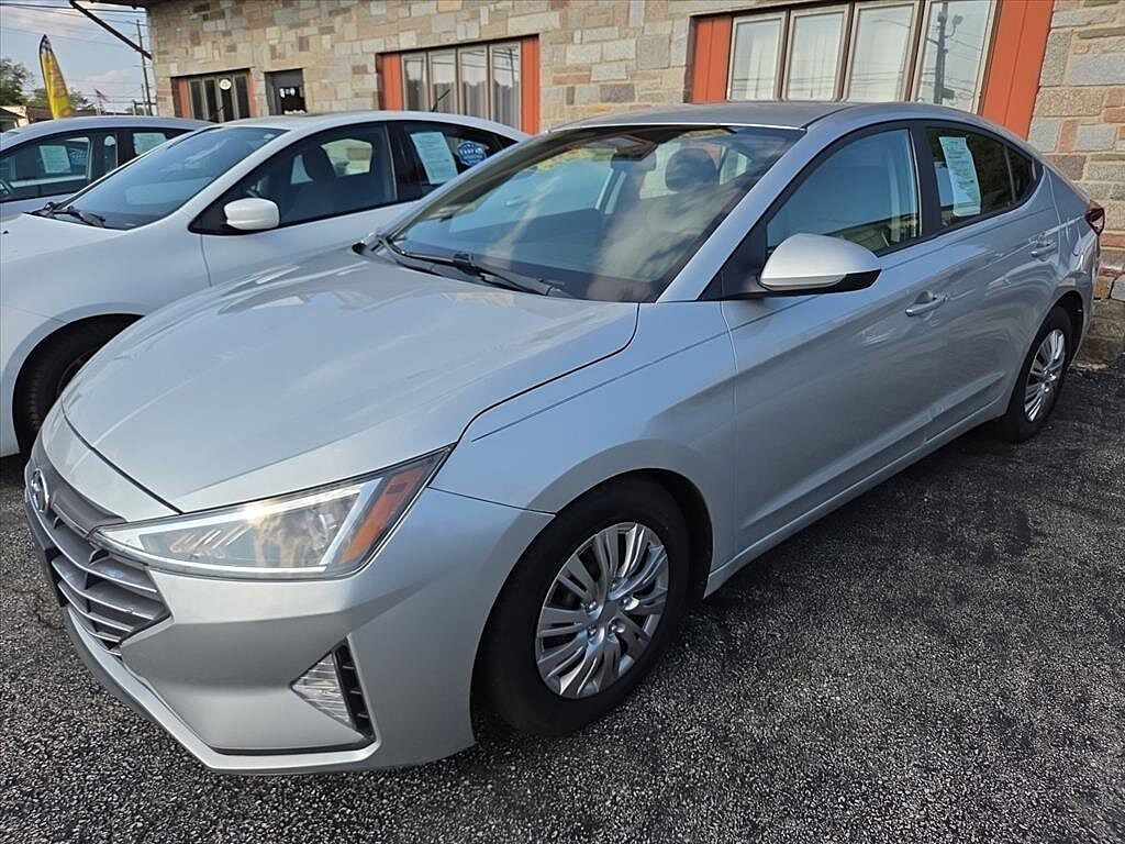 2019 HYUNDAI Elantra