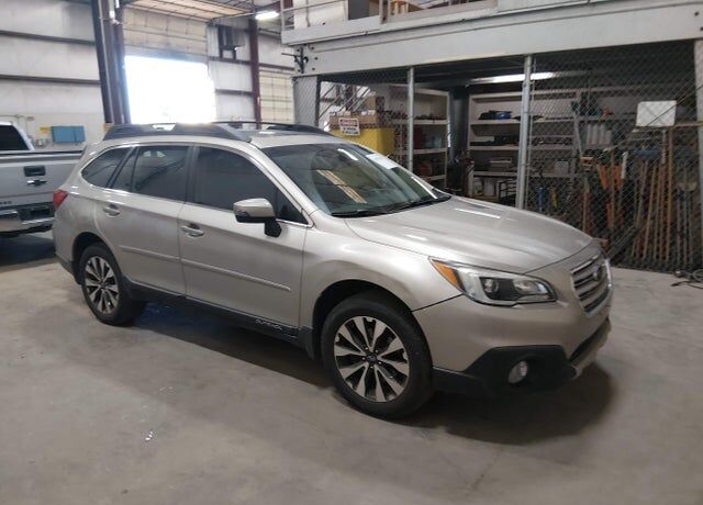 2017 SUBARU Outback