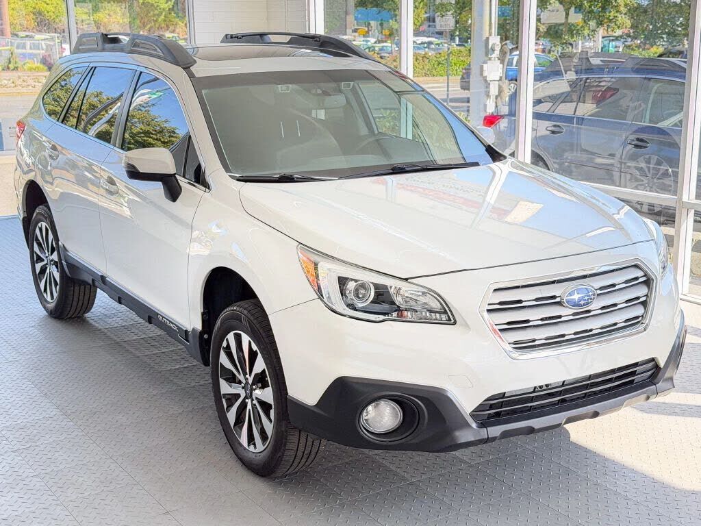 2016 SUBARU Outback