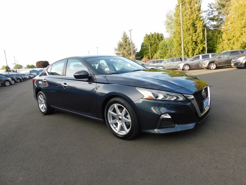 2022 NISSAN Altima