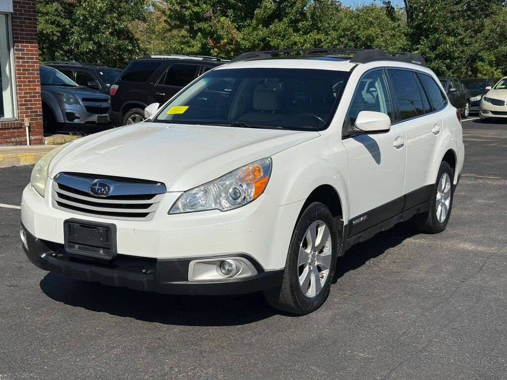 2011 SUBARU Outback