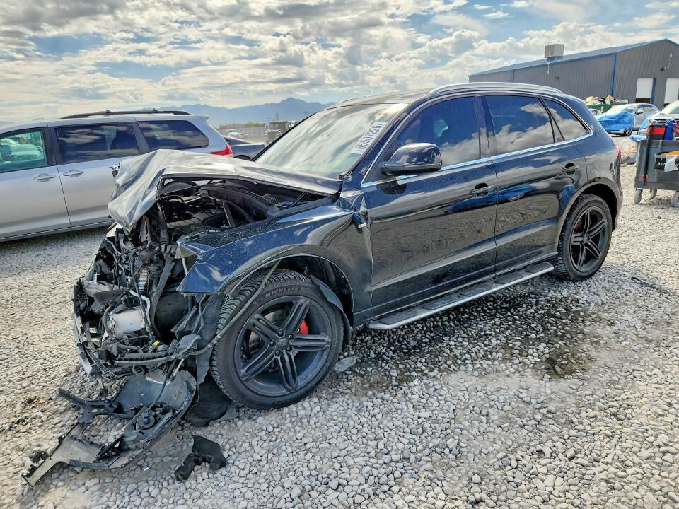 2010 AUDI Q5