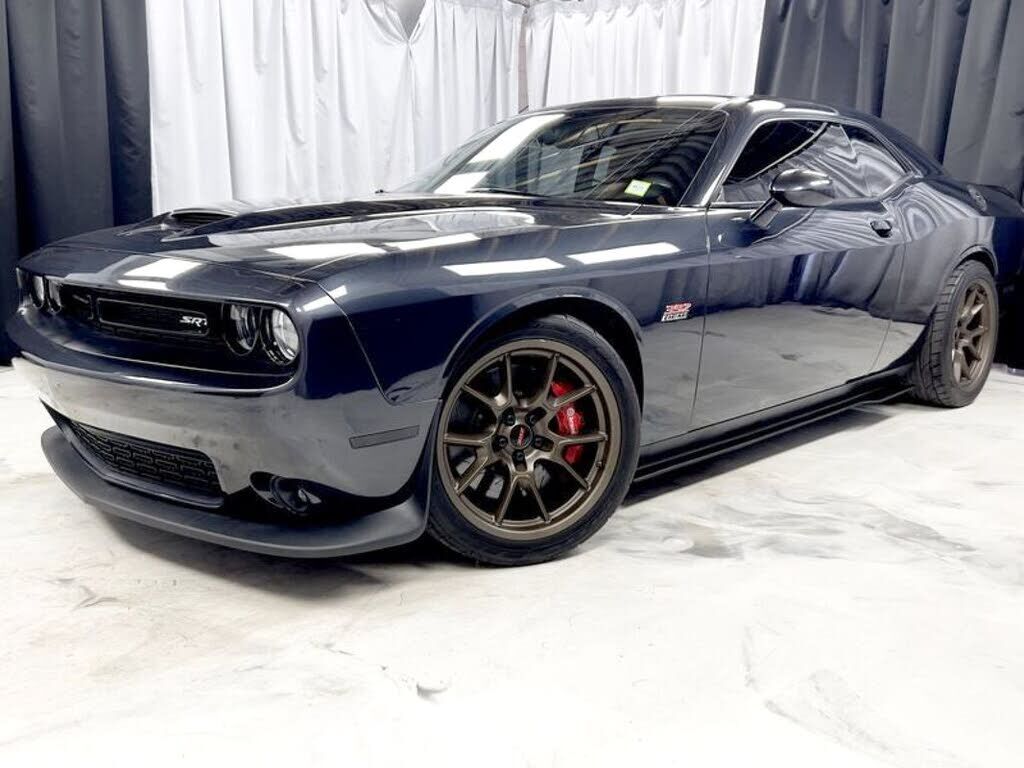 2017 DODGE Challenger
